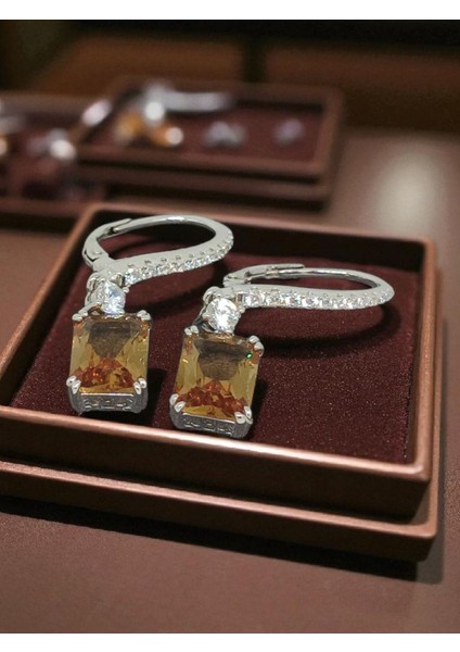 Baget Kesim Zultanit Taşlı 925 Ayar Gümüş Küpe