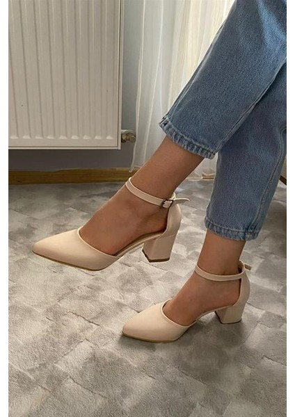 Kadın Krem Cilt 6 cm Topuklu Bilekten Bağlamalı Yanları Acık Ayakkabı modelleri