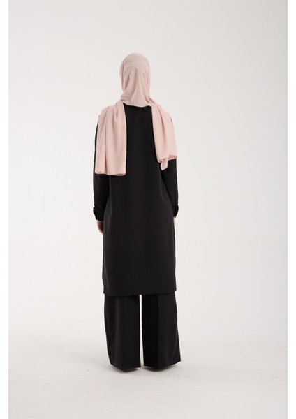 Kadın Büyük Beden Uzun Tunik, Yakasında Taş Işlemeli Nakışlı Rahat Tesettür Tunik Siyah fiyatları