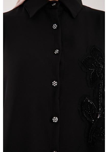 Kadın Büyük Beden Uzun Tunik, Yakasında Taş Işlemeli Nakışlı Rahat Tesettür Tunik Siyah