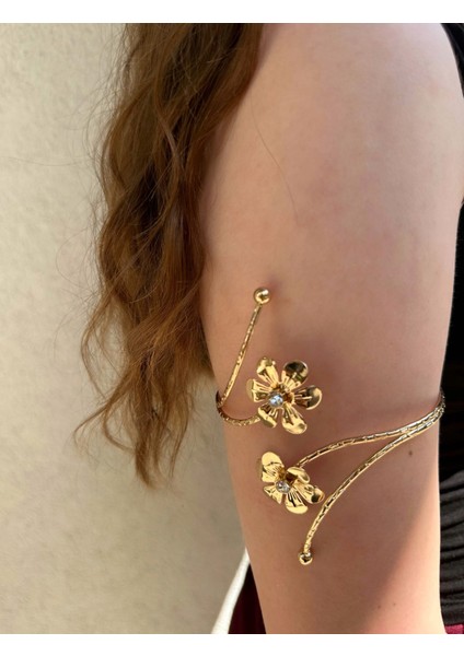 Gold Taşlı Çiçek Detaylı Paslanmaz Çelik Ayarlanabilir Kadın Pazu Bileklik Kol Kelepçesi Armcuff fiyatları