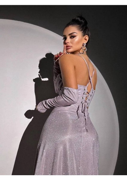 Simli Sandy Kumaş Eldiven Detaylı Askılı ve Derin Yırtmaçlı Parti Düğün Davet Mezuniyet Kına Elbisesi