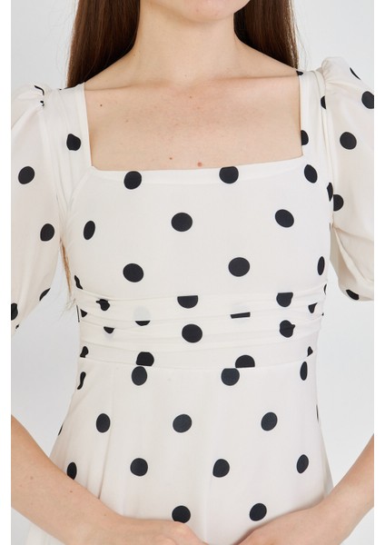 Siyah Puantiyeli Beyaz Midi Elbise