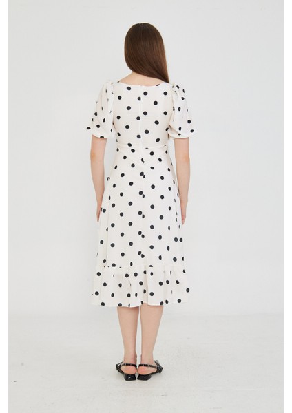 Siyah Puantiyeli Beyaz Midi Elbise
