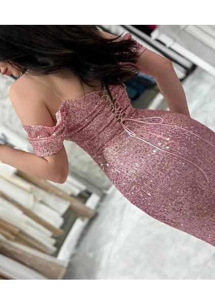 Düşük Omuzlu Degaje Yakalı Payet Kumaş Yırtmaçlı Düğün Davet Mezuniyet Abiye Elbise modelleri