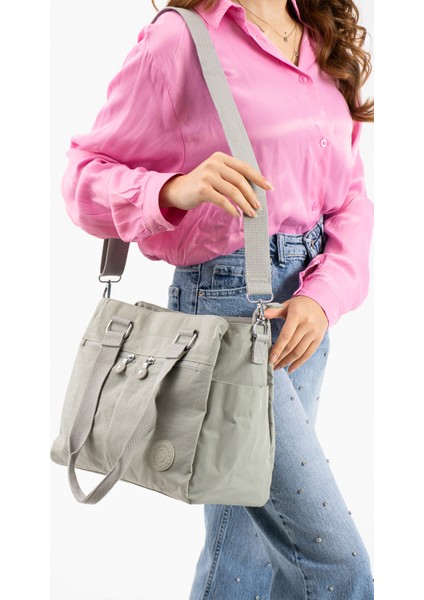 Sanmooris 3026 Kadın Büyük Boy Bölmeli Suya Dayanıklı Krinkıl Kumaş Çapraz ve Omuz Askılı Çanta modelleri