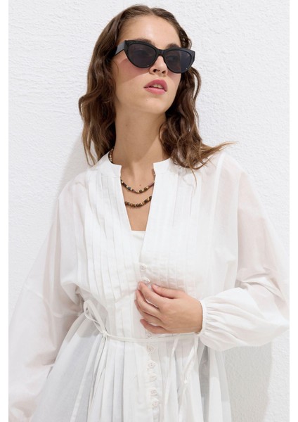 Kadın Ekru Vual Kumaş Nervür Detaylı Uzun Kollu Tunik – Yazlık, Günlük ve Özel Gün Kombinleri İçin