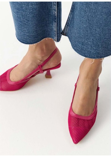 Feles Kısa Topuklu Fileli Kadın Ayakkabı fırsatları