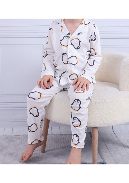 Penguan Desen Erkek Çocuk Düğmeli Pijama Takımı modelleri