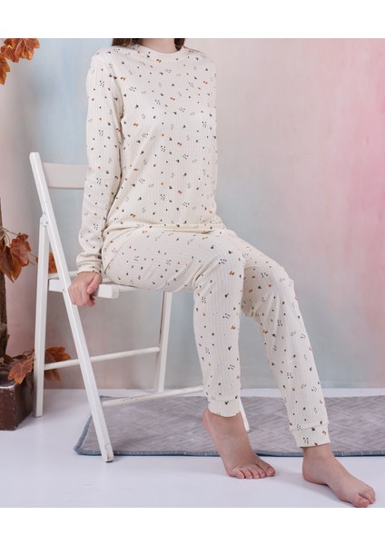 Çam Figürlü Kız Garson Fitilli Pijama Takımı fırsatları