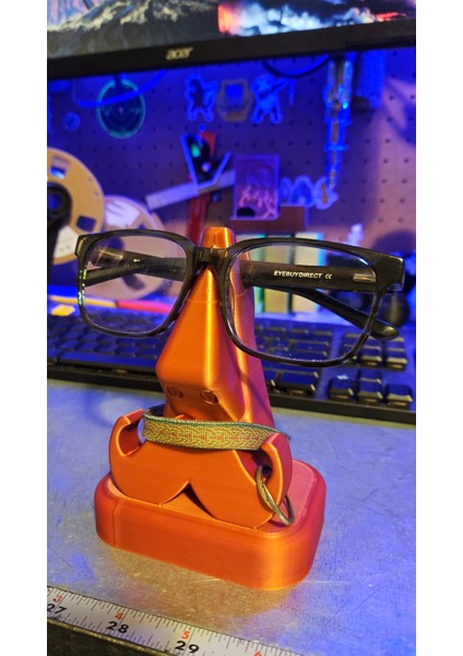 Yeni Sir Nigel Squintsworth Gözlük Tutucu T4887621 fırsatları