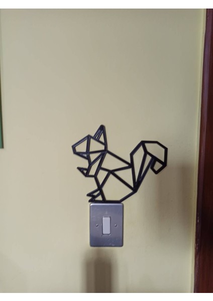 Yeni Geometrik Sincap Duvar Heykeli T3041695 fırsatları