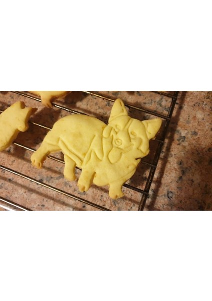 Yeni Corgi Kurabiye Kesici - Eksik Bacak Eklendi T4199811 fiyatları
