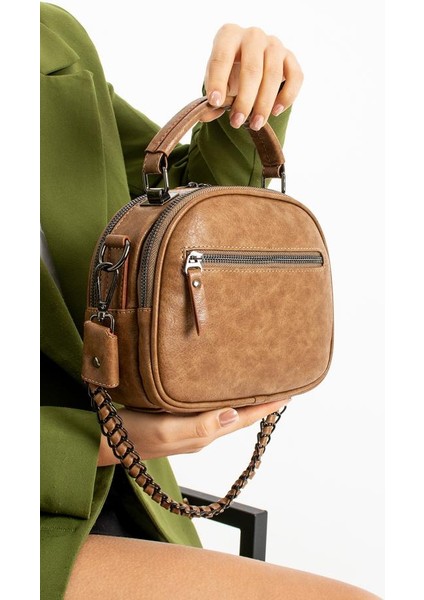 Kadın Postacı Çanta 20*16 cm Çapraz Askılı Omuz Çantası Suni Deri Mega Çanta Zincir Detaylı fırsatları