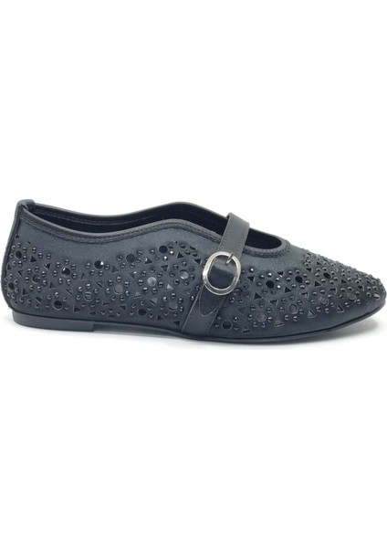 Feles Delik Taş Detaylı Kadın Babet Ayakkabı fırsatları