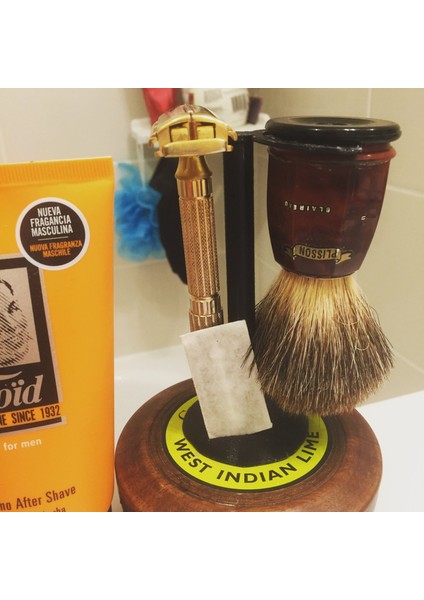 Yeni Jilet Tutucu De-Porsuk / Jilet-Porsuk Kenarlı Stand T2171448