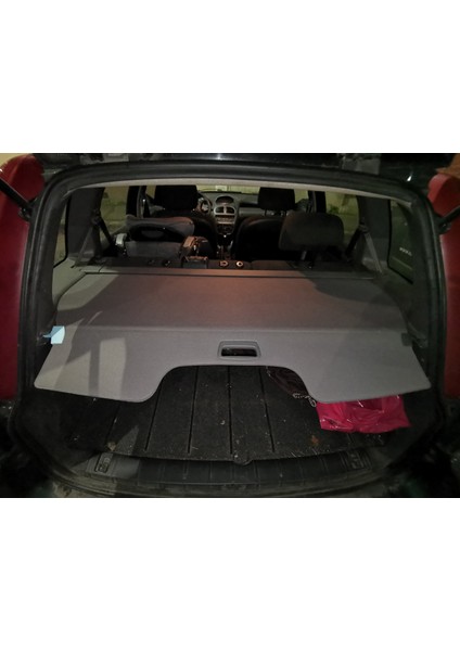 Yeni Peugeot 208 Sw Arka Raf Kancası T4088353