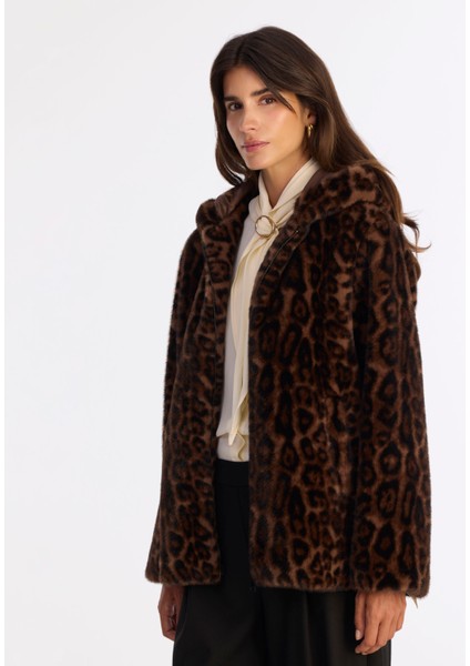 Regular Kapüşonlu Yaka Uzun Kol Mont fırsatları