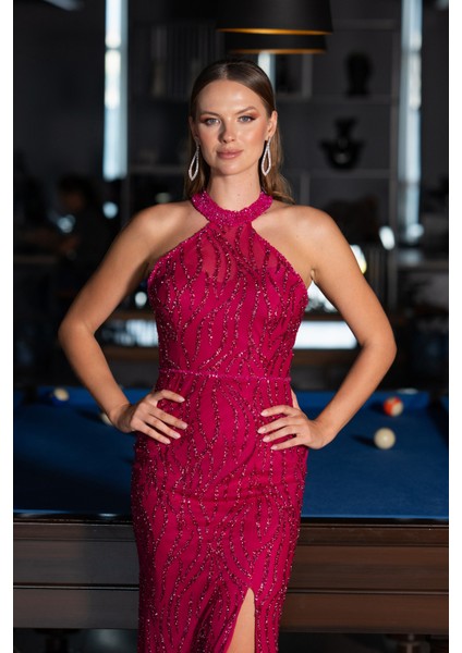 Halter Yaka Bacak Dekolteli Uzun Simli Abiye ABU5213