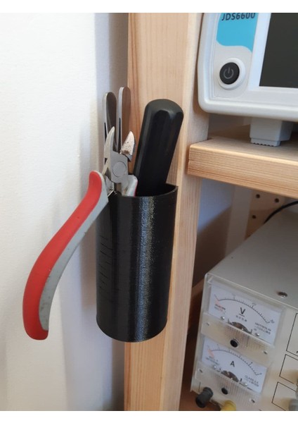 Aletler Için Askıya Alınmış Cam (Bir Tezgah Veya Rafta) (Plastik Aparattır!!!) 3D