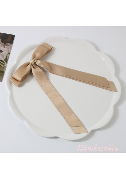 Bej Renk Çift Kuyruklu Fiyon Model Pens Toka - Kurdele Fiyonklu Klipsli Pens Saç Tokası