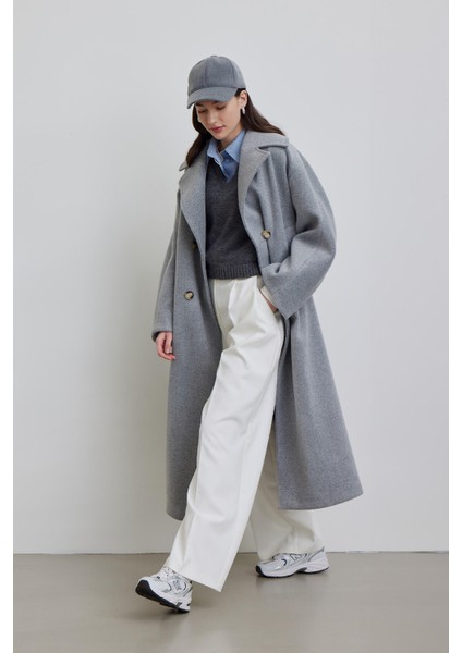 Alexa Premium Gri Kaşe Kruvaze Kadın Kaban – Geniş Yakalı, Düz Desenli, Şık ve Sıcak Kış Modası