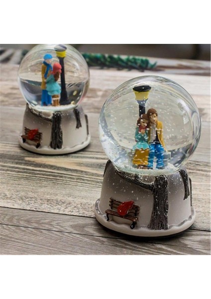Işıklı Müzikli Sevgi Temalı Çift Orta Boy Kar Küresi modelleri