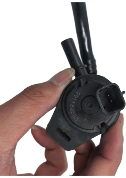 Karbon Kanister Solenoid Vana Elektrikli Vana 1.6t YL01032580 (Yurt Dışından)