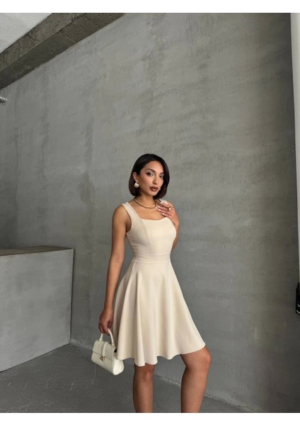 Kadın Kare Yaka Kısa Elbise S251188 modelleri