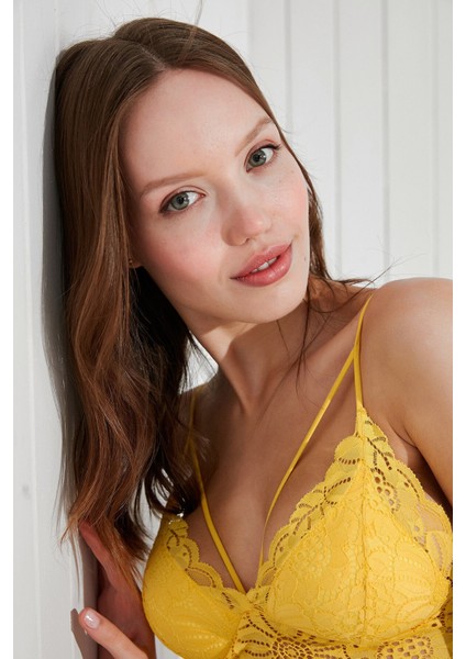 Luna Frill Çiçek Desenli Dantel ve Tül Bralet – Şık ve Konforlu Tasarım, Gün Boyu Rahat Destek