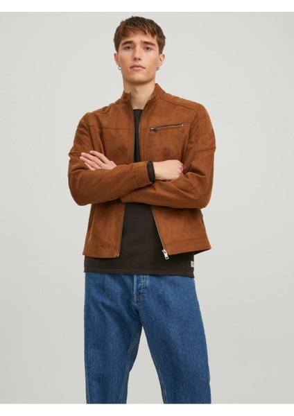 Erkek Siyah Kot Ceket – Suni Deri Detaylı, Şık ve Düz Desenli Günlük Erkek Ceket Modeli