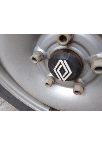 Yeni Tekerlek Göbeğini Kapladı Renault Kaptyur, Duster, Arcana fırsatları