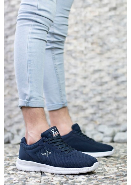 Unisex Kadın Sneaker – Su ve Soğuğa Dayanıklı, Kaymaz Tabanlı, 1. Sınıf Malzemeden Şık Spor Ayakkabı