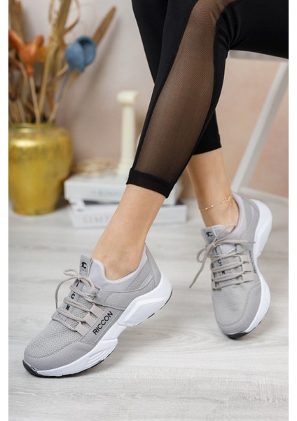 Buz Kadın Sneaker – 1. Sınıf Malzeme, Ortopedik Taban, Koku ve Ter Önleyici Astar, Bağcıklı Rahat Tasarım