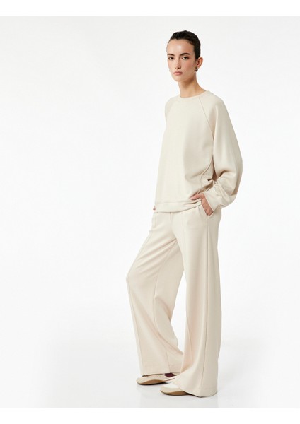 Scuba Kumaş Uzun Kollu Bisiklet Yaka Basic Sweatshirt fiyatları