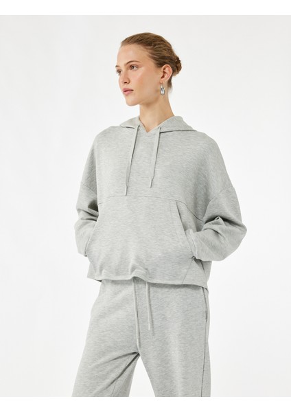 Regular Fit Kanguru Cepli Uzun Kollu Kapüşonlu Sweatshirt