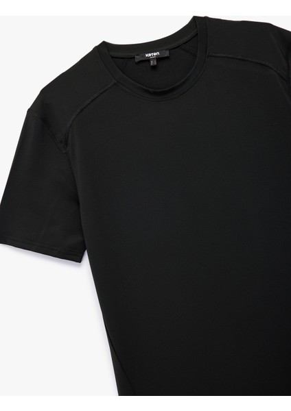 Bisiklet Yaka Regular Fit Dikiş Detaylı Kısa Kollu Spor Tişört modelleri