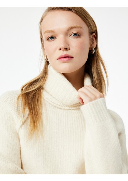 Balıkçı Yaka Uzun Kollu Triko Kazak