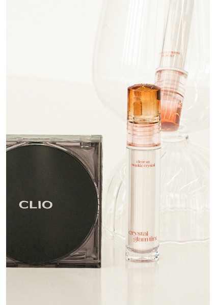 Yapışkanlık Hissi Vermeyen Yoğun Işıltılı Tint CLIO Crystal Glam Tint (07 Modern Coral Beige)