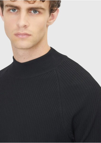 Siyah Yarım Balıkçı Yaka Fitilli Triko Kazak indirimleri