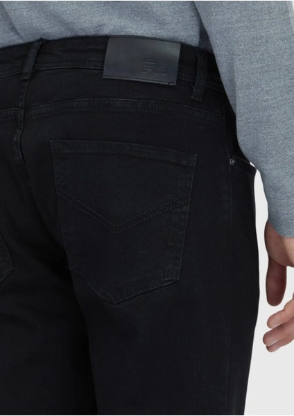 Siyah Düz Slim Fit Denim Pamuk Karışımlı Pantolon fırsatları