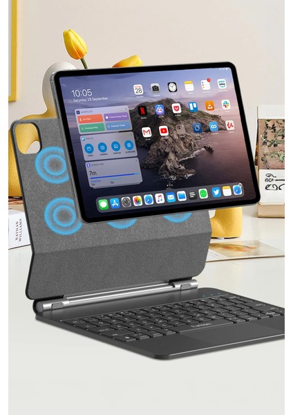 KB8P iPad Pro 11 (2024) Kablosuz Klavyeli Tablet Kılıfı - Siyah fırsatları