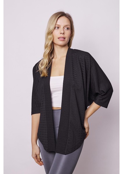 Kadın Likralı Delikli 1.sınıf Kumaş Dantel Yarasa Salaş Rahat Kesim Şık Hırka-Siyah