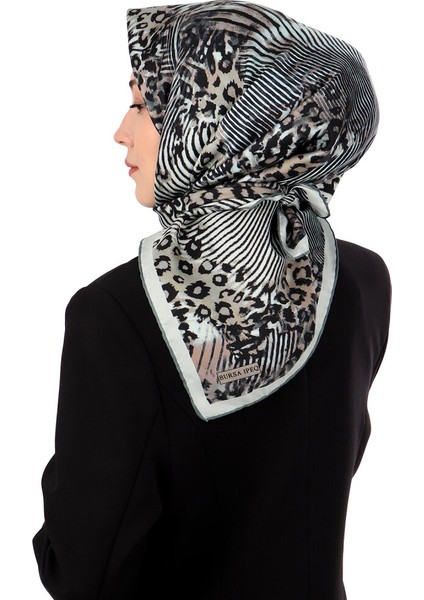 Su Yeşil Zebra Leopar Desen Twill Ipek Eşarp fiyatları