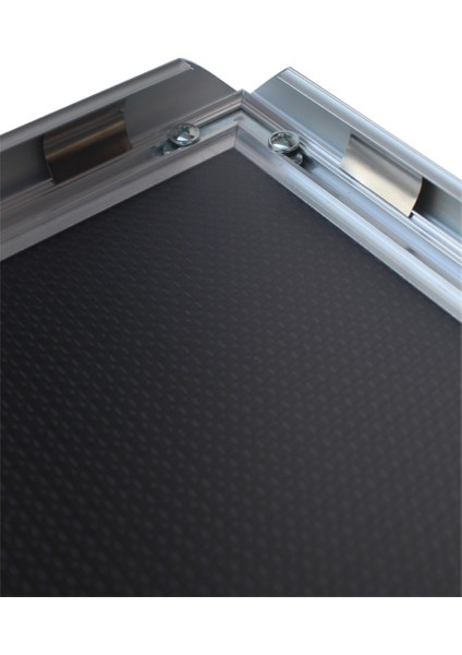 25 mm B2(50X70) Gönye Köşe Alüminyum Aç-Kapa Çerçeve – Poster & Afiş Çerçevesi (Gümüş Eloksallı) fırsatları