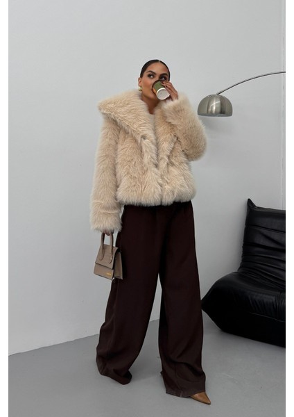 Kadın Kürk Şık Geniş Yaka Astarlı Çıtçıt Düğmeli premium kürk fırsatları