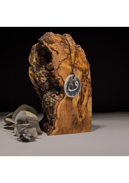 Başlangıç Nefesi Vav Seramik Kolye – Stres ve Denge Kolyesi fiyatları