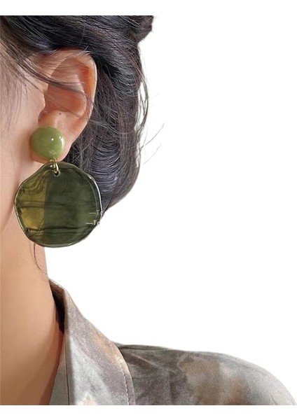 Kadınlar Için Hong Kong Tarzı Retro Zeytin Yeşili Halo Küpeler Niş Tasarım Düzensiz Küpeler (Yurt Dışından) fiyatları