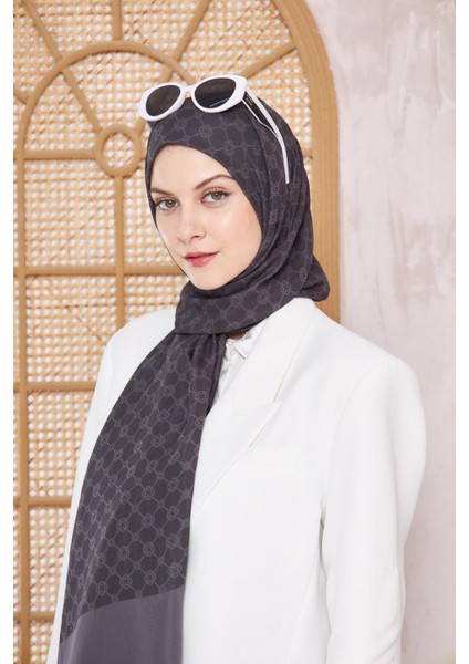 Elegance Monogram Füme Desenli Polyester Şal – Hafif ve Nefes Alabilir Kumaş, Bahar ve Yaz İçin Şık Konfor