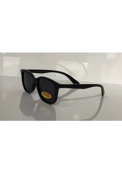 MOD4913 C06 42 Polarize Çocuk Güneş Gözlüğü fırsatları